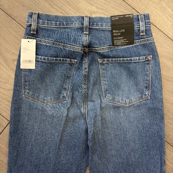 *NWT* J Brand Super High-Rise Bootcut Jean - Picture 5 of 5
